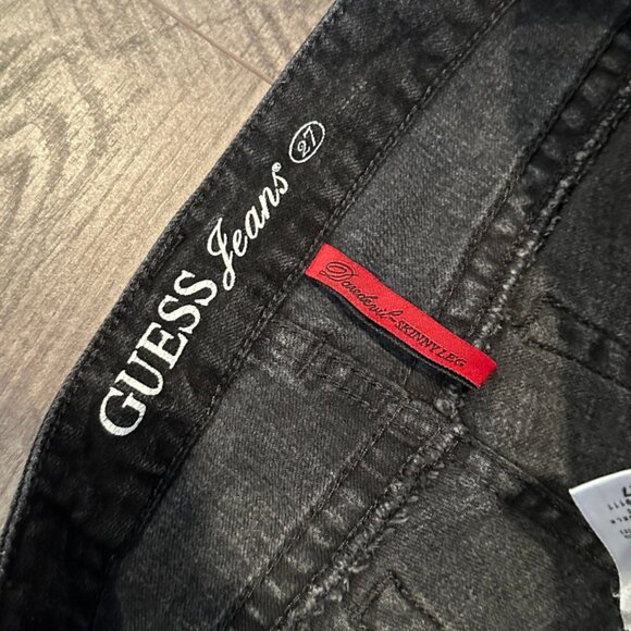 Vintage Y2K Guess Women's Distressed Cut-Off Black Jean Shorts - Size 27 - Picture 5 of 6